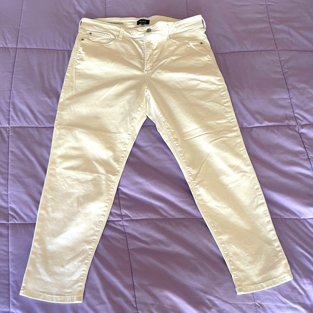 NYDJ Women's Straight Leg Jeans in Cream